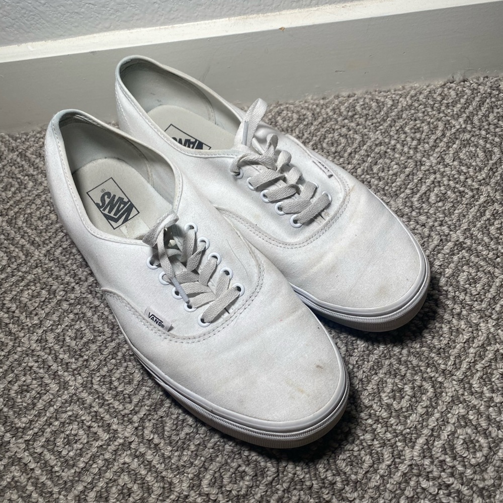 Vans authentic white 12 shoes